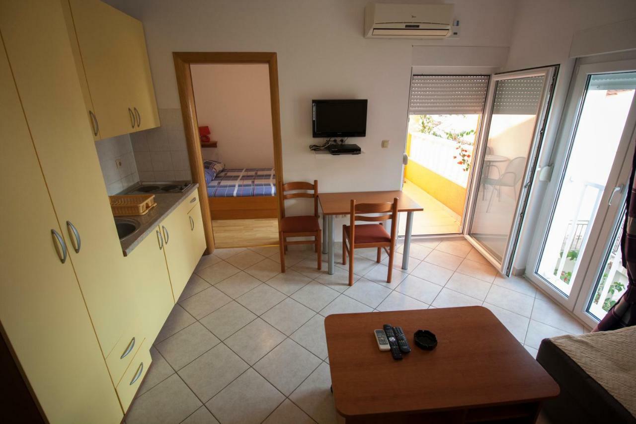 Apartments Knezovic Gradac  Exterior foto