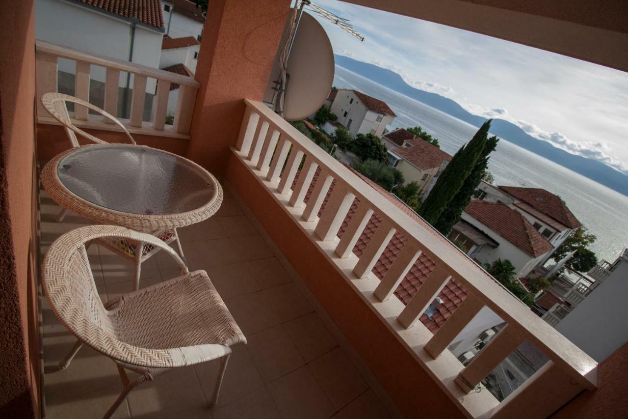 Apartments Knezovic Gradac  Exterior foto